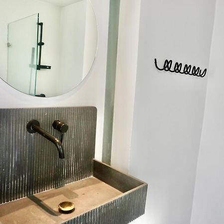 Hip And Funky Apartment Silom Soi 3, With Rooftop View Бангкок Экстерьер фото