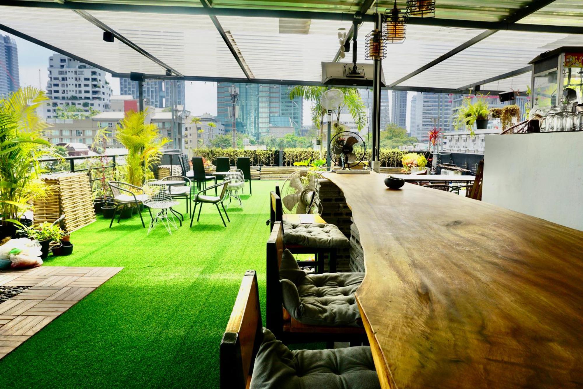 Hip And Funky Apartment Silom Soi 3, With Rooftop View Бангкок Экстерьер фото