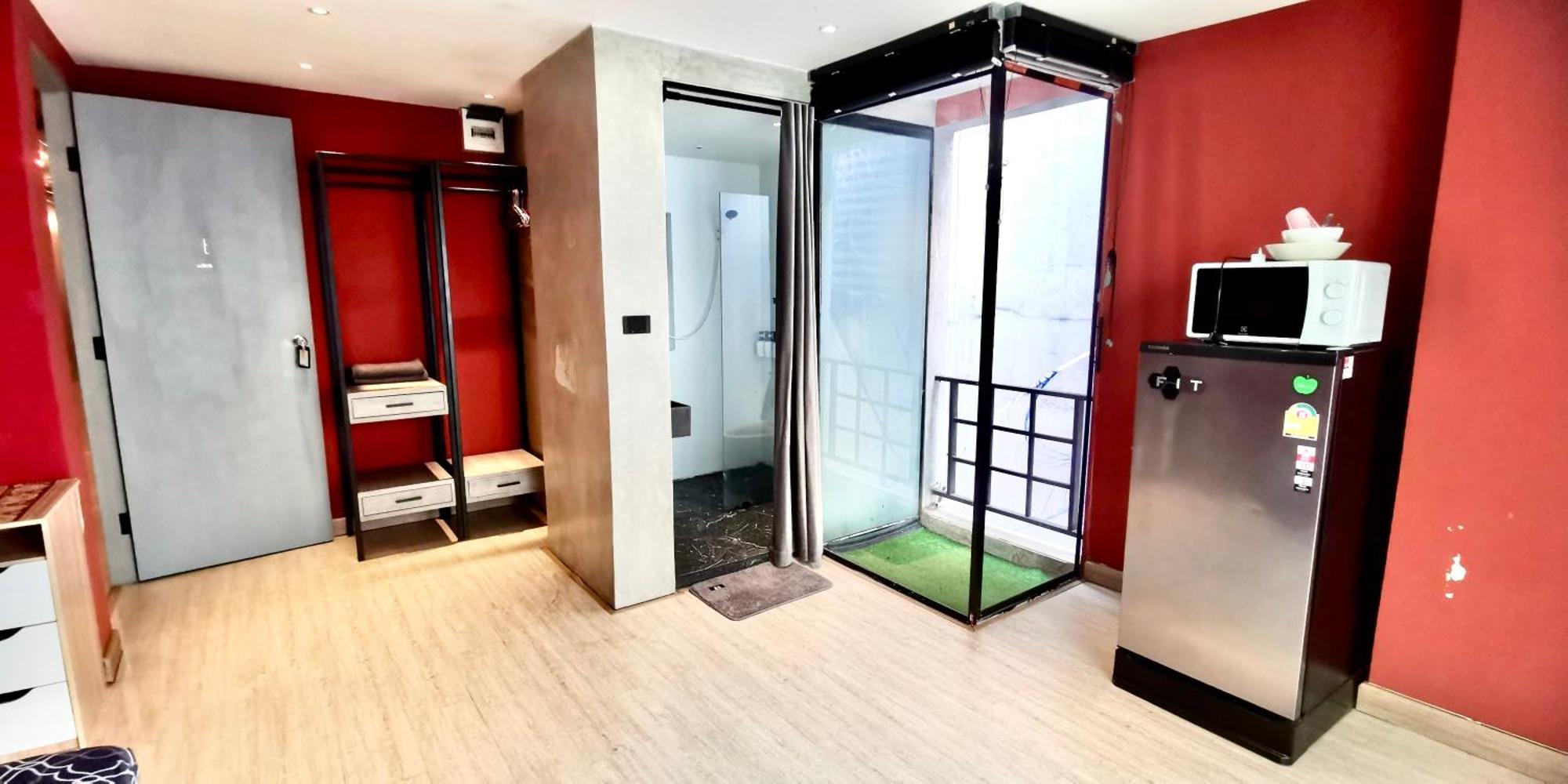 Hip And Funky Apartment Silom Soi 3, With Rooftop View Бангкок Экстерьер фото